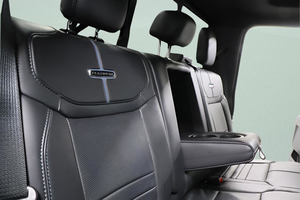 Used 2025 Ford F250 Platinum image 31