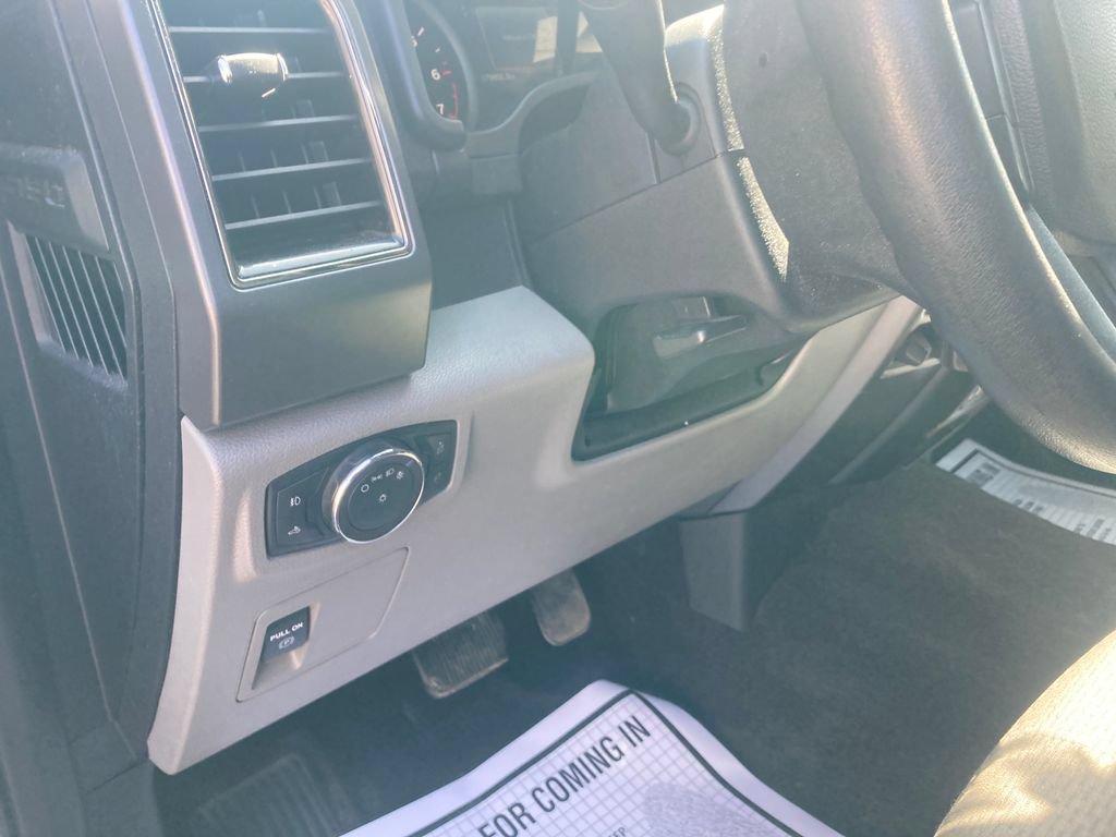 Used 2020 Ford F150 XLT w/ Trailer Tow Package AWD/4WD image 17