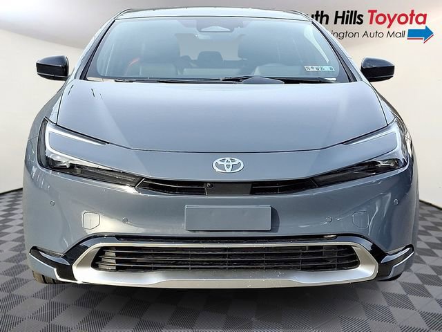 New 2026 Toyota Prius Plug-In Hybrid FWD image 2