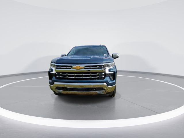 Used 2024 Chevrolet Silverado 1500 LTZ w/ Technology Package AWD/4WD image 3