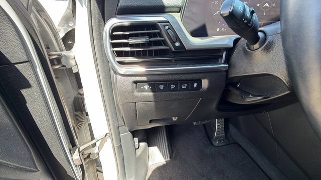 Used 2024 Kia Telluride SX Prestige X-Line AWD/4WD image 32