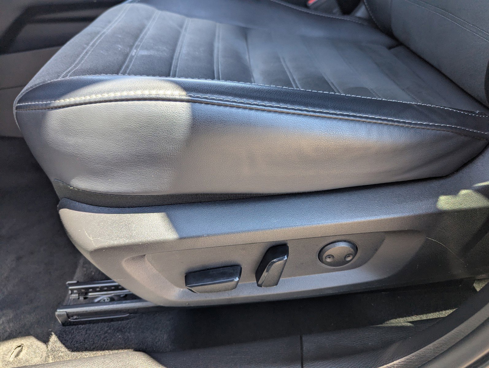 Used 2024 Mitsubishi Outlander SE AWD/4WD image 28