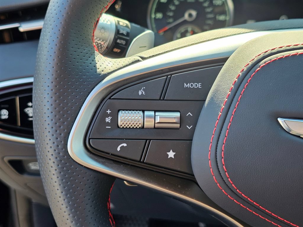 Certified 2025 Genesis GV70 3.5T Sport AWD/4WD image 36