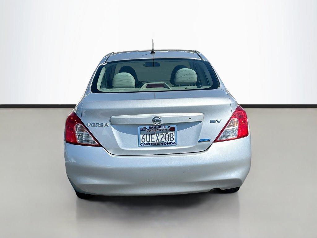 Used 2012 Nissan Versa SV FWD image 6