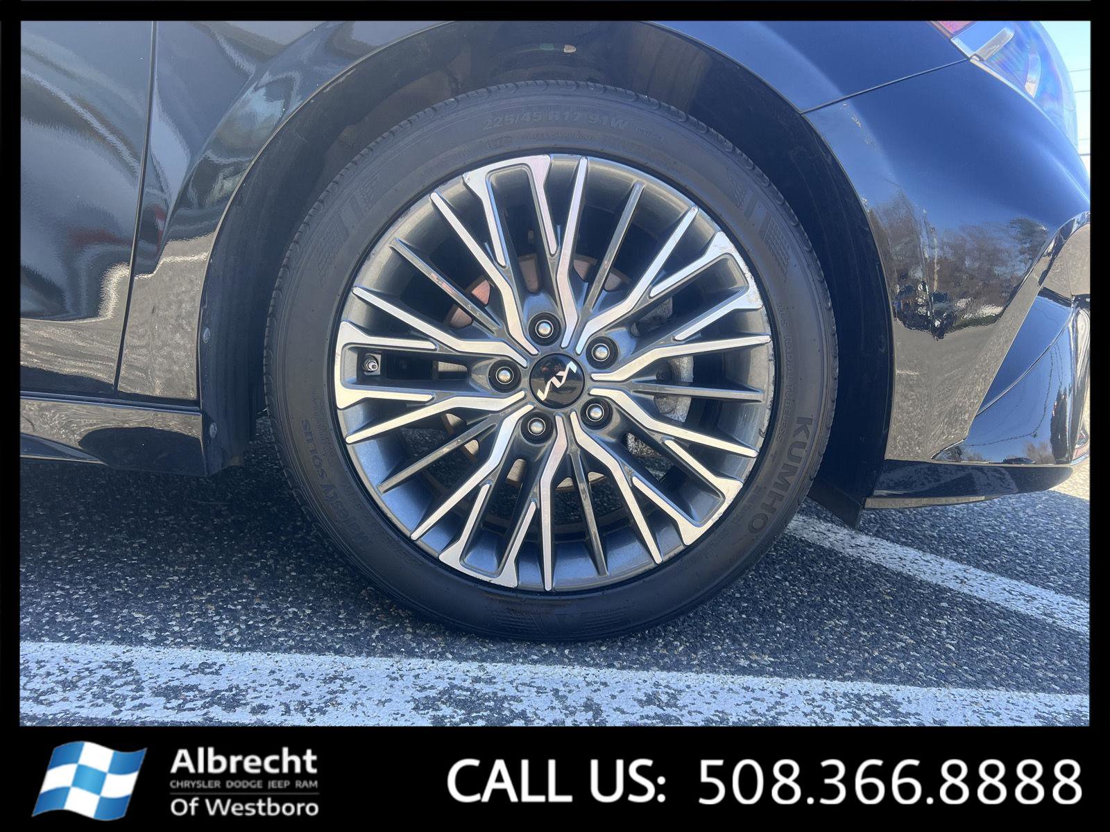 Used 2023 Kia Forte GT-Line w/ GT-Line Premium Package image 35