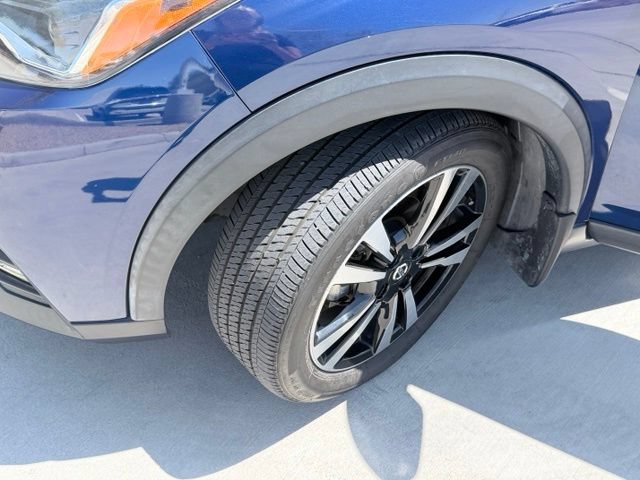 Certified 2019 Nissan Kicks SR w/ SR Premium Package FWD image 32