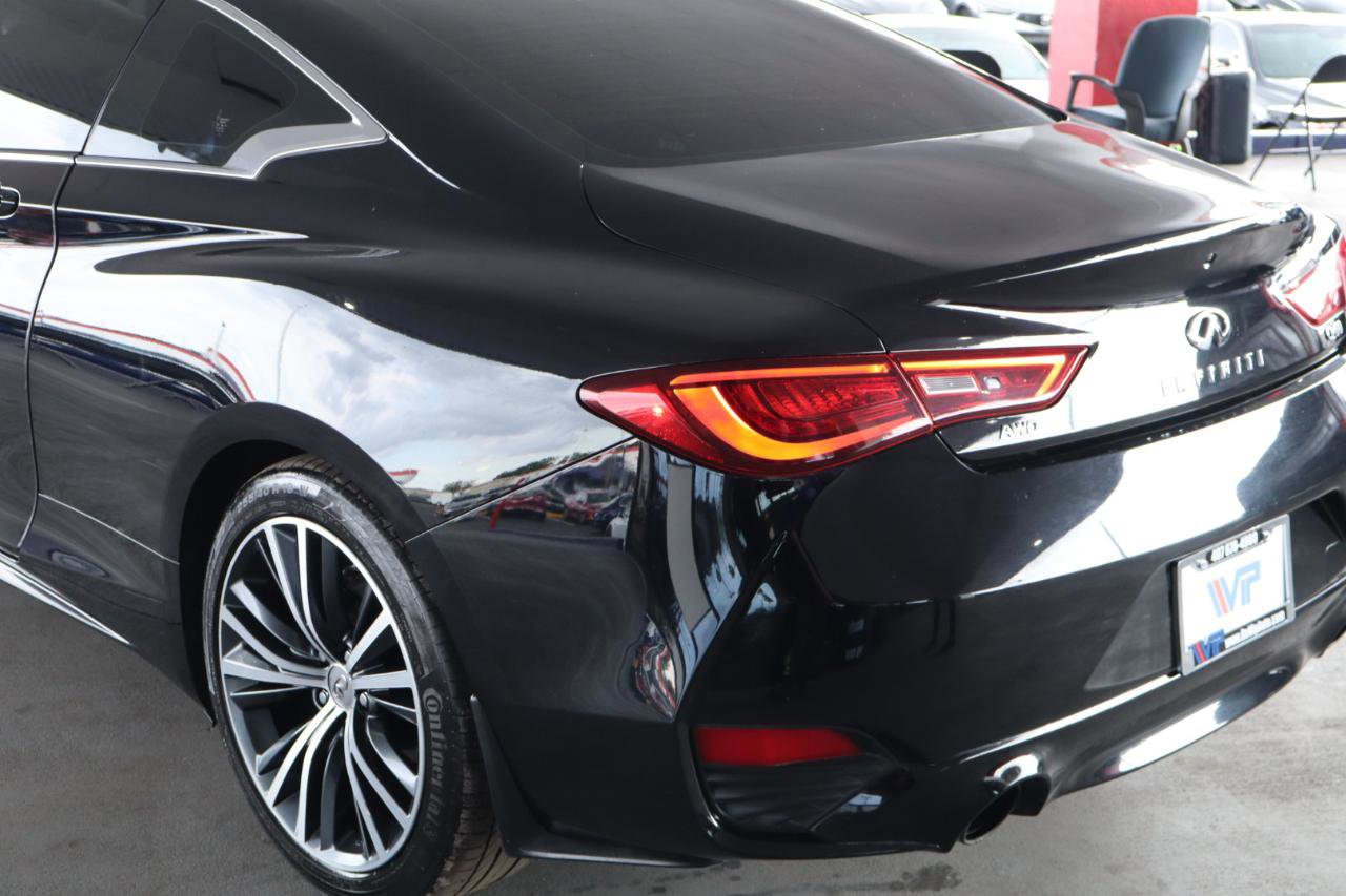 Used 2019 INFINITI Q60 3.0t Luxe w/ Essential Package image 9