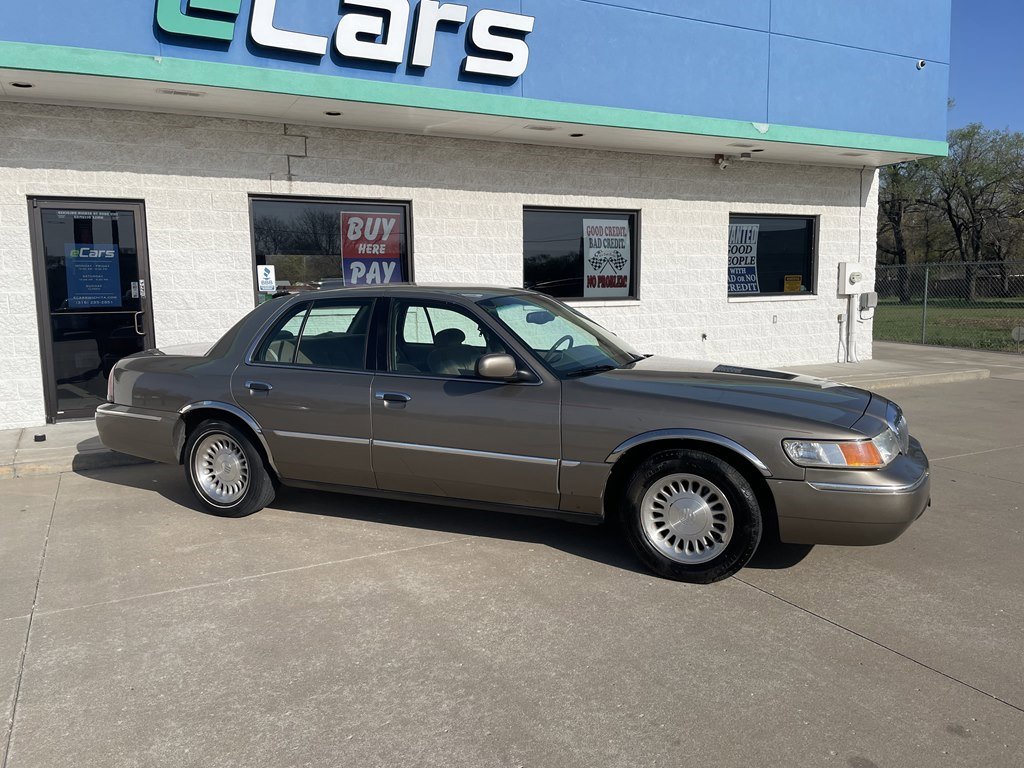 Used 2001 Mercury Grand Marquis LS image 2