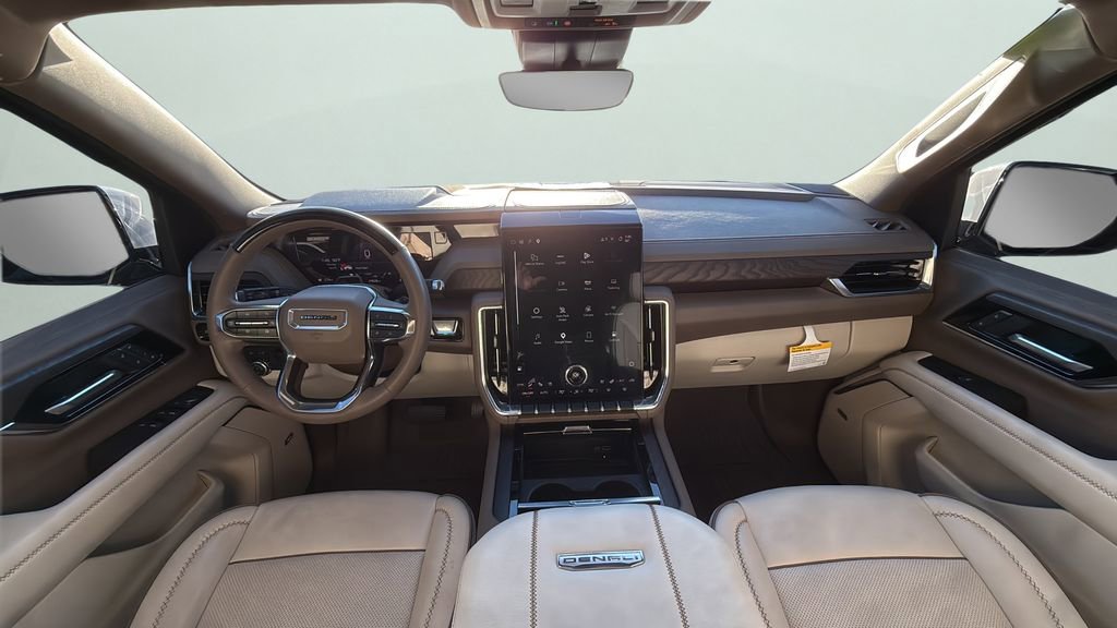 Used 2025 GMC Yukon XL Denali w/ Denali Reserve Package image 19