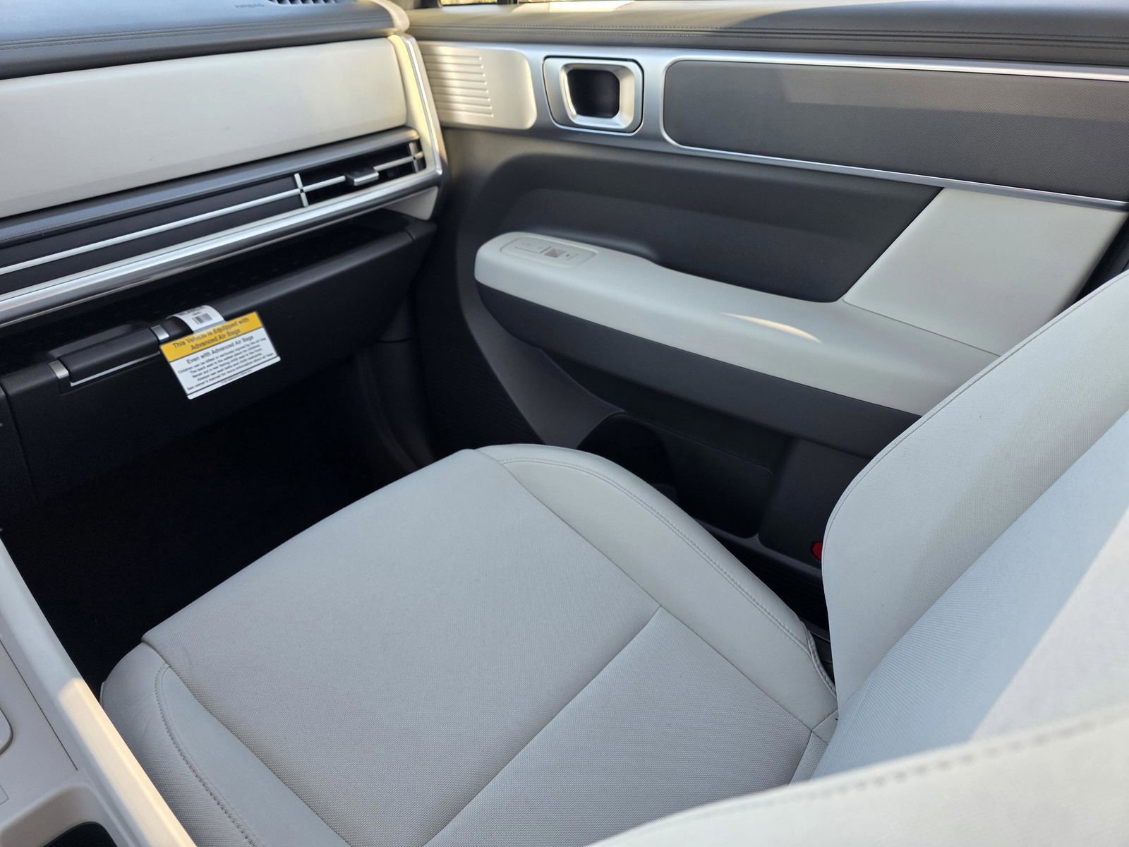 New 2026 Hyundai Santa Fe SE image 15