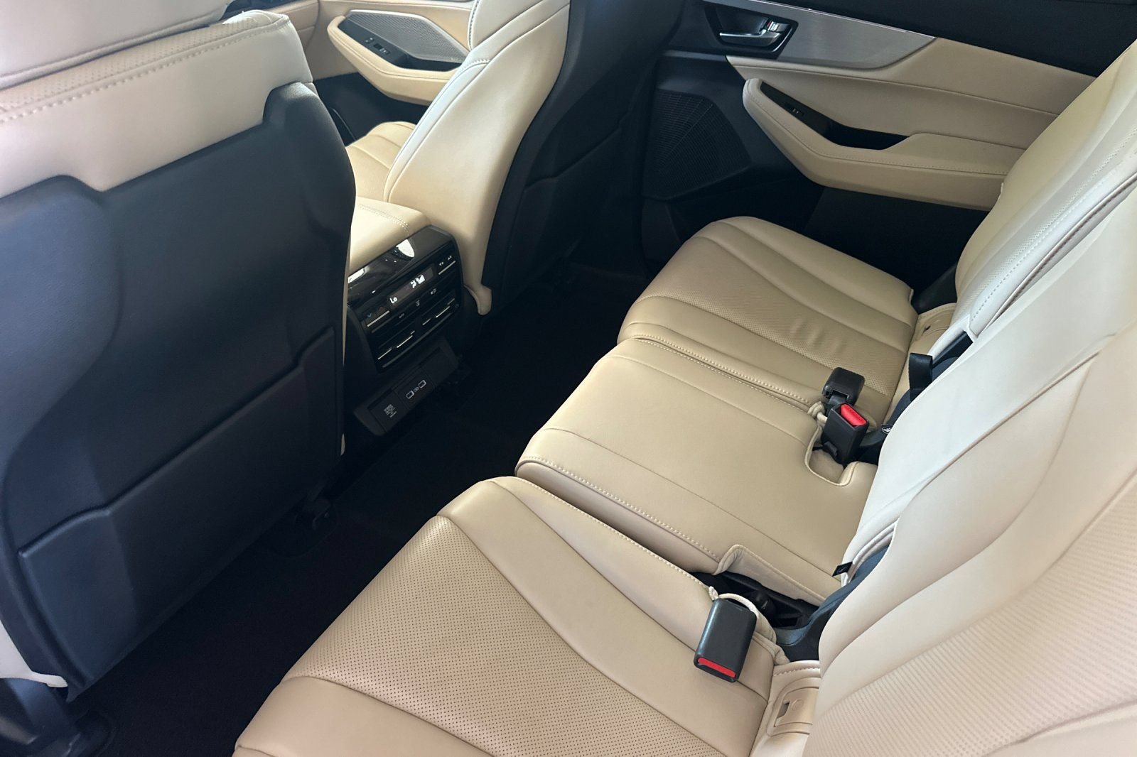 Used 2024 Acura MDX FWD w/ Technology Package image 12