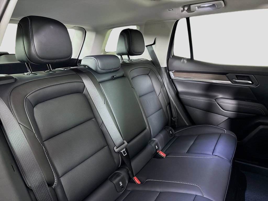 New 2026 GMC Terrain Denali w/ LPO, Black Badging Package image 27