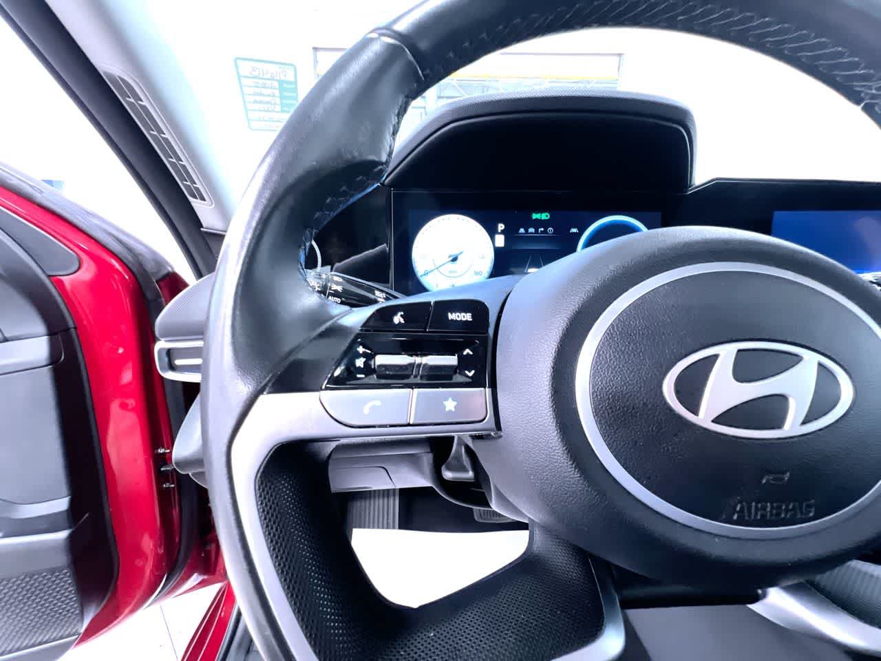 Used 2025 Hyundai Elantra SEL FWD image 20