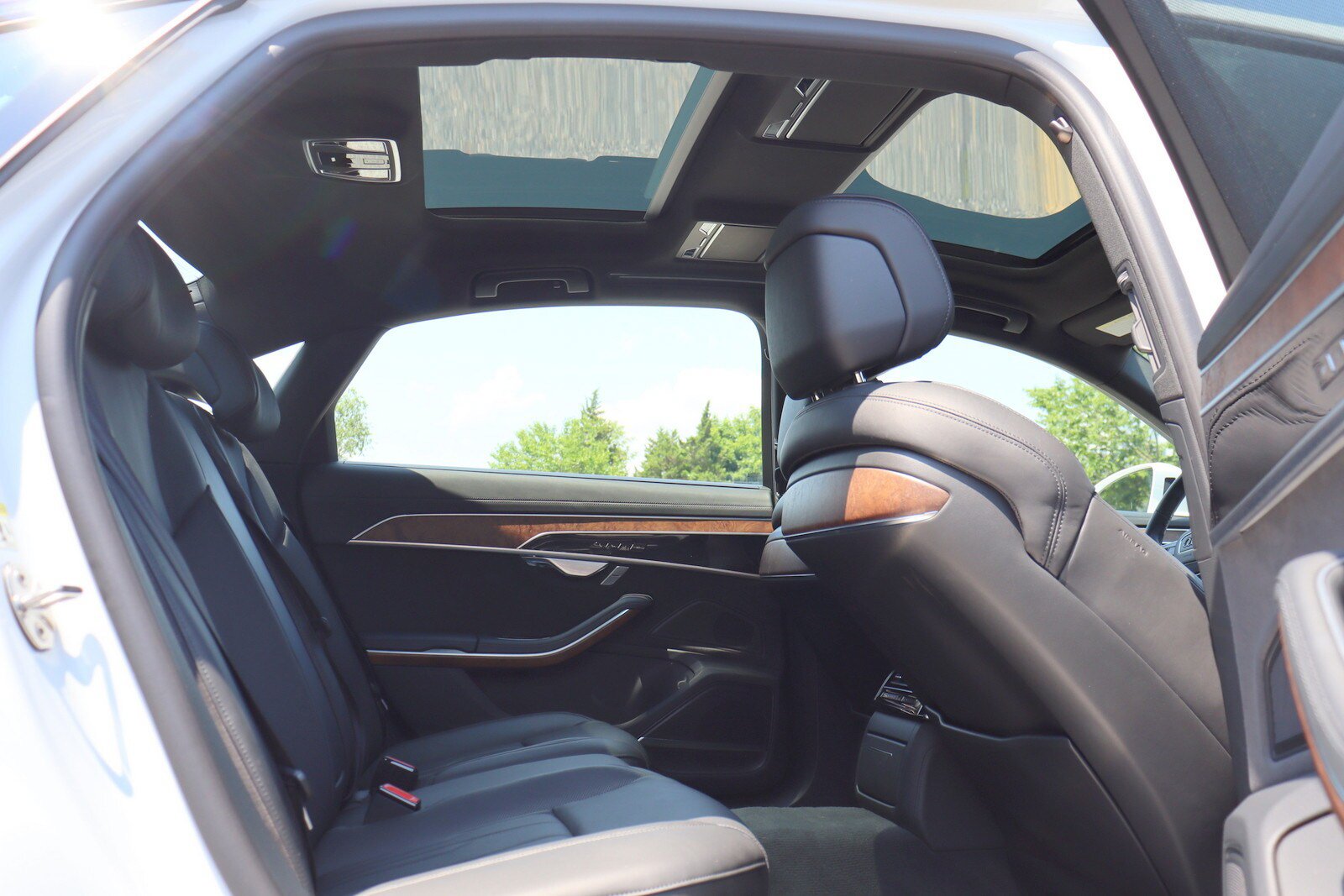 Used 2023 Audi A8 L 3.0T w/ Luxury Package AWD/4WD image 17