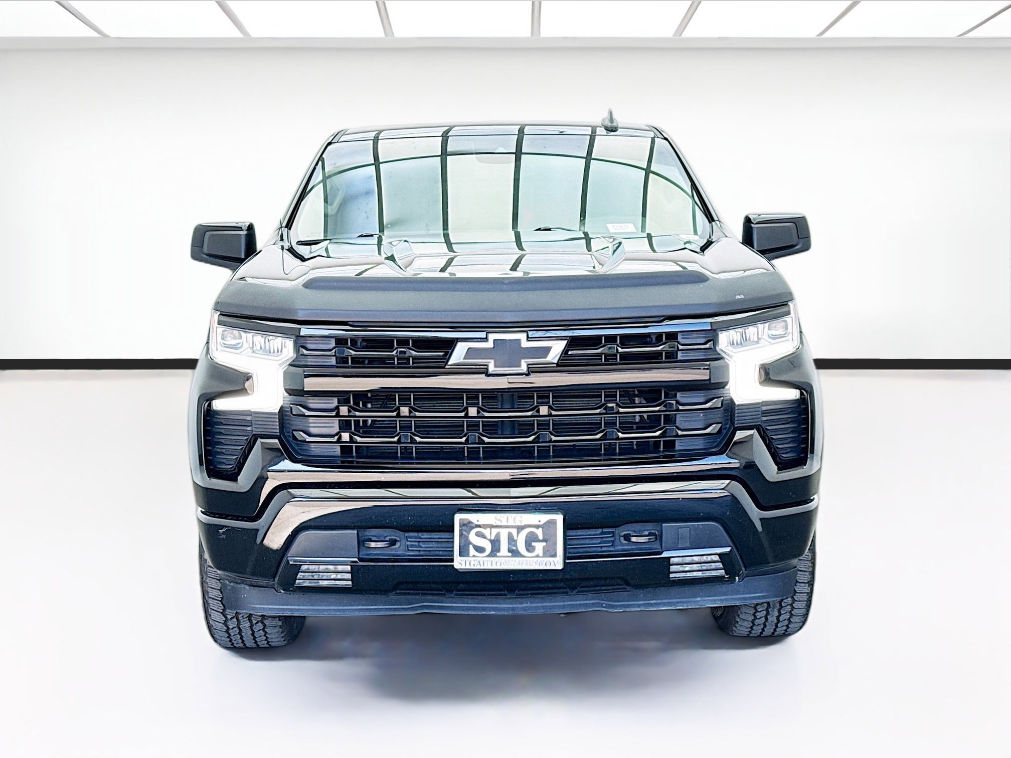 Used 2022 Chevrolet Silverado 1500 RST w/ Z71 Off-Road Package image 2