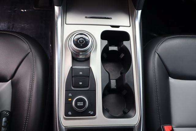 Used 2023 Ford Explorer XLT w/ Equipment Group 202A AWD/4WD image 36