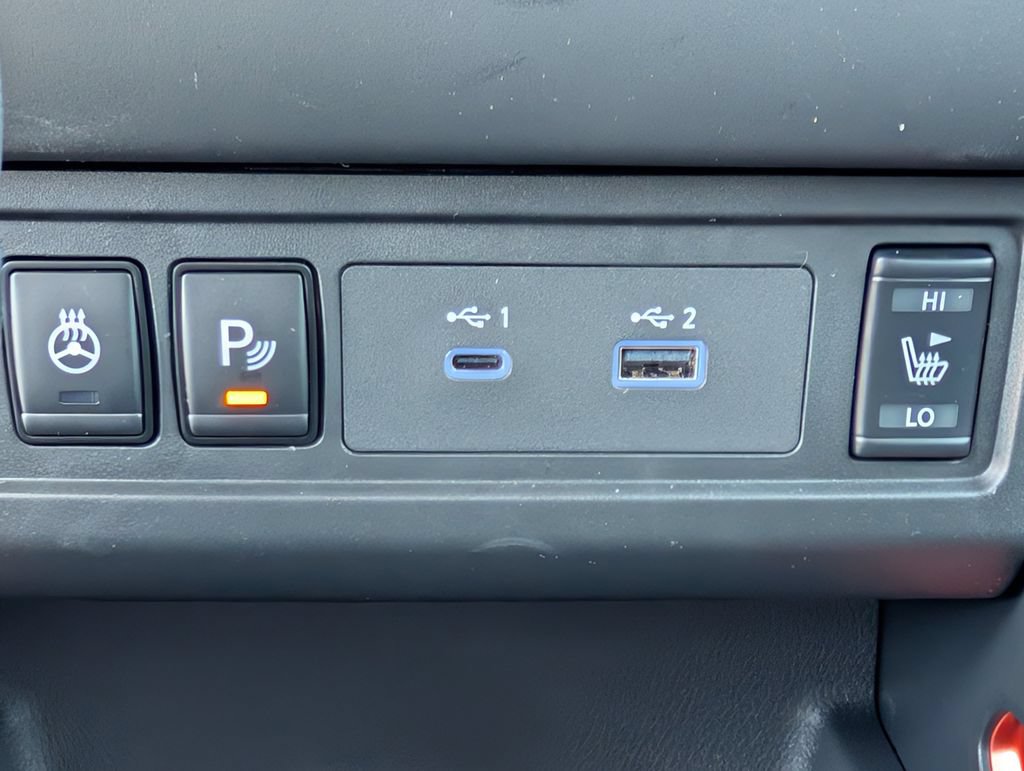 Used 2025 Nissan Frontier PRO-4X w/ Pro Convenience Package AWD/4WD image 31