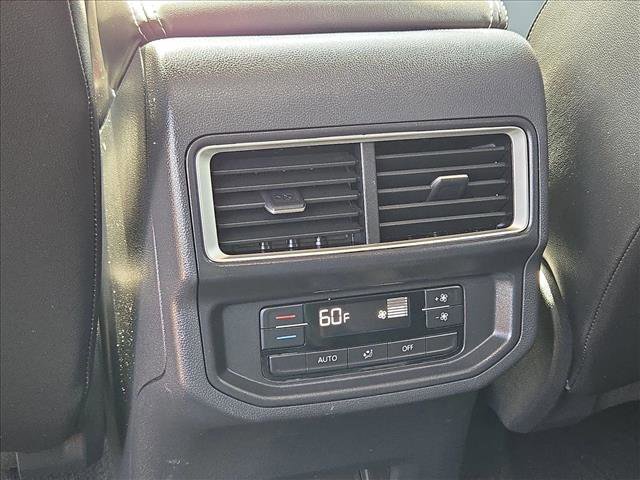 Used 2025 Volkswagen Atlas SE AWD/4WD image 15