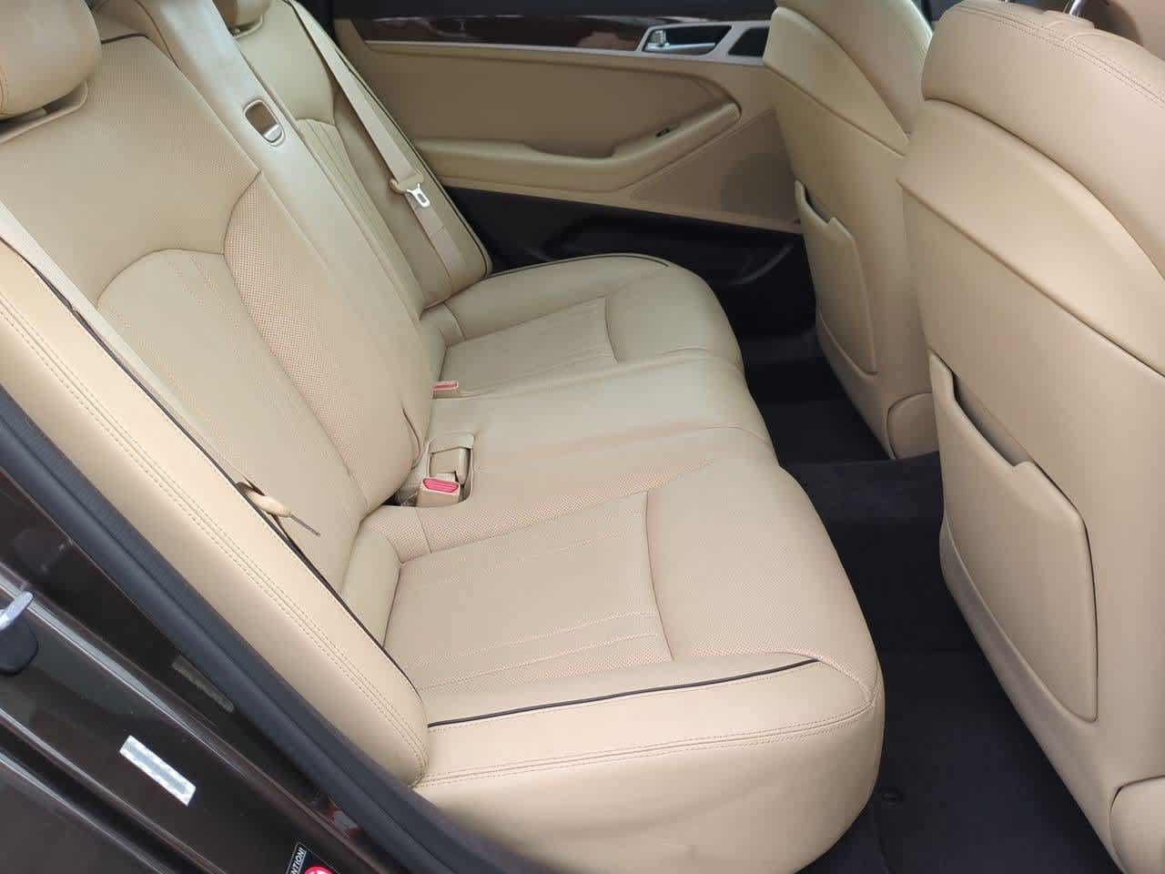 Used 2015 Hyundai Genesis 3.8 w/ Option Group 03 RWD image 18