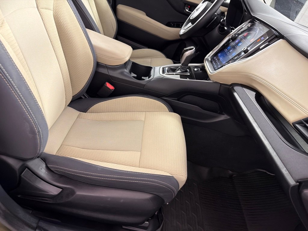 Used 2020 Subaru Outback Premium image 21