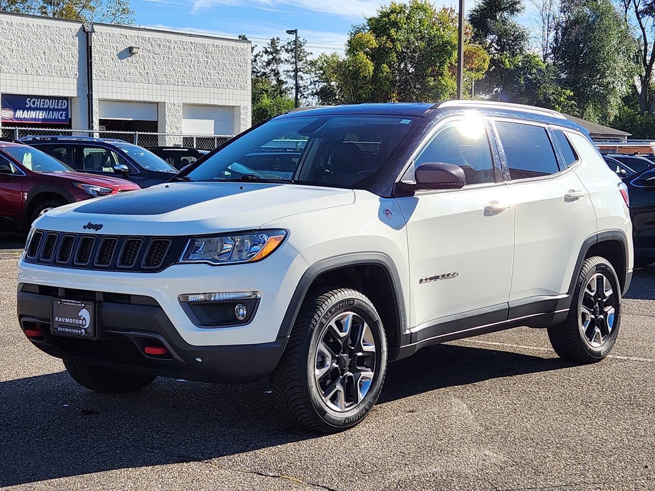 Used 2018 Jeep Compass Trailhawk w/ Leather Interior Group AWD/4WD image 7