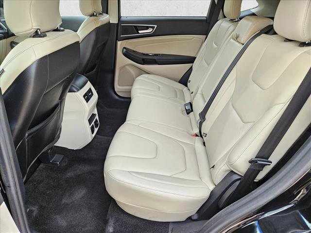 Used 2018 Ford Edge Titanium w/ Technology Package image 18