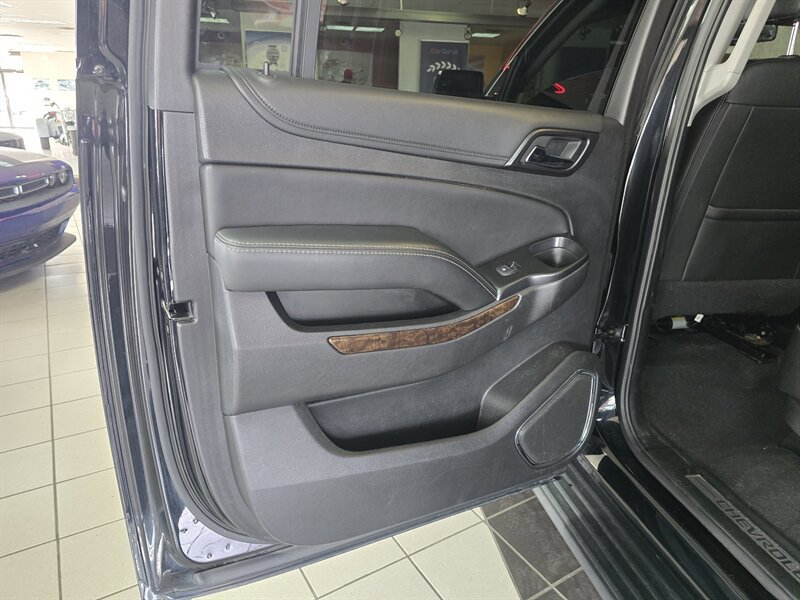 Used 2020 Chevrolet Suburban LT AWD/4WD image 9