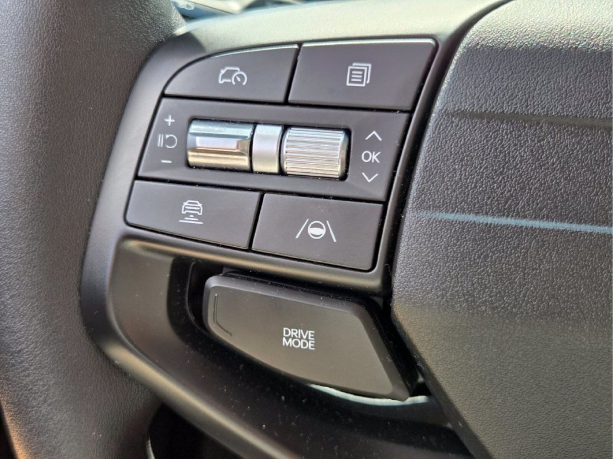 New 2025 Kia K4 FWD image 47