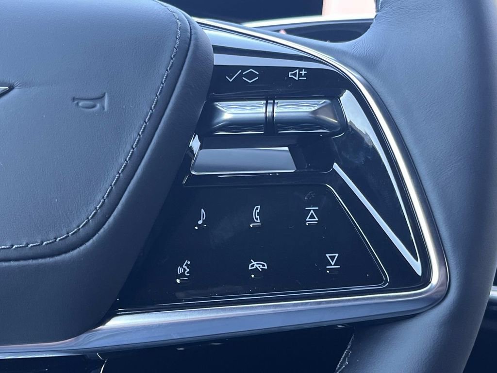 New 2026 Cadillac Lyriq V image 29