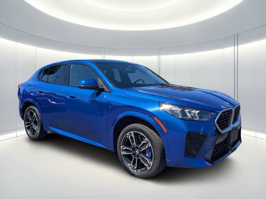 Used 2025 BMW X2 xDrive28i w/ M Sport Package AWD/4WD image 1