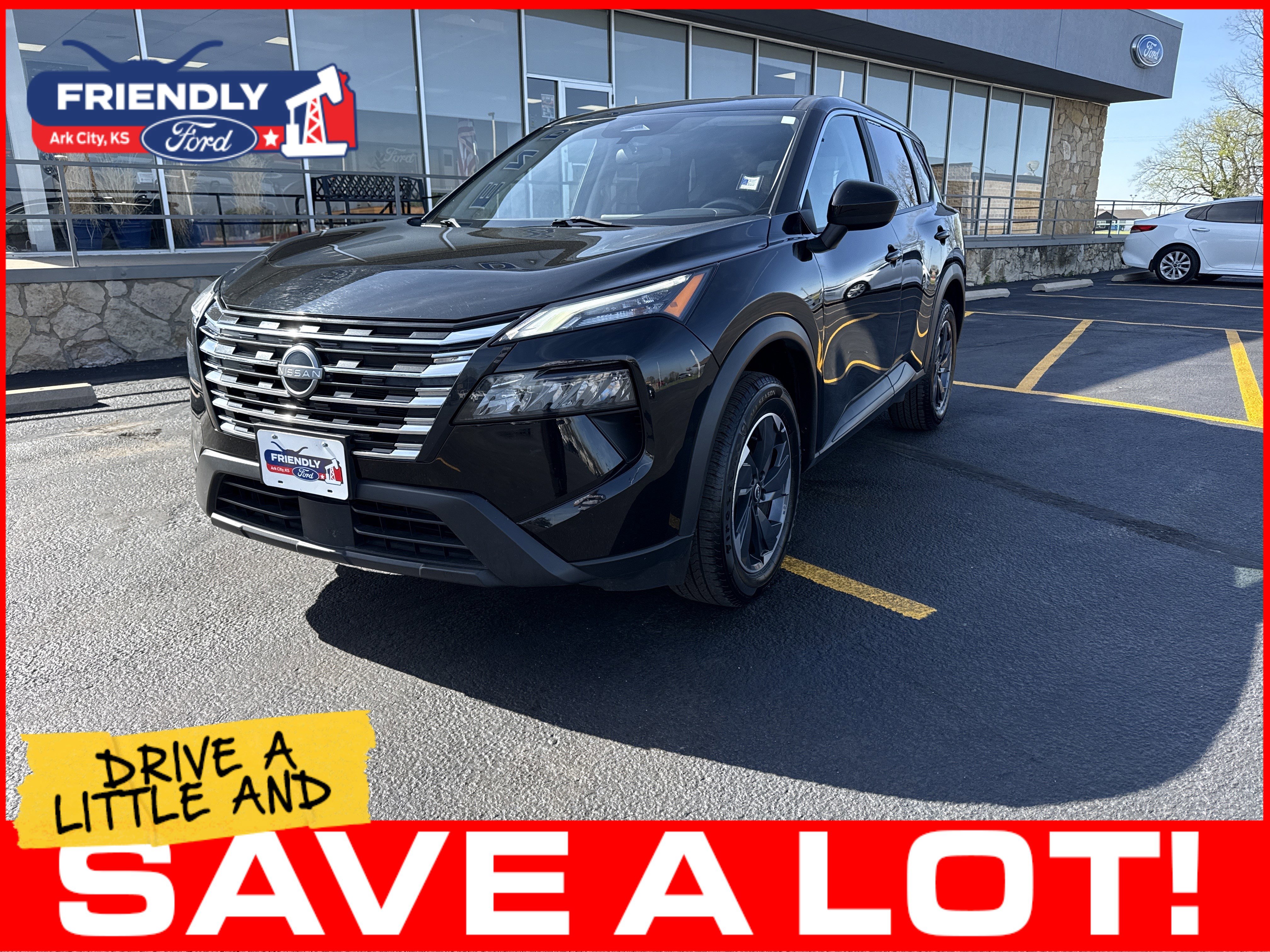 Used 2024 Nissan Rogue SV FWD image 1