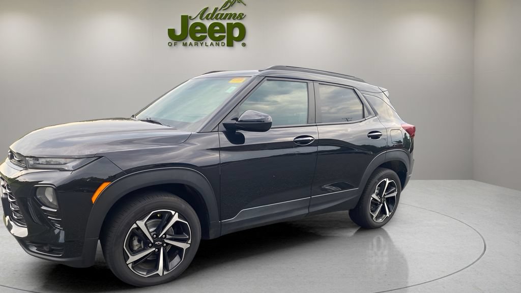 Used 2023 Chevrolet TrailBlazer RS w/ Convenience Package AWD/4WD image 2