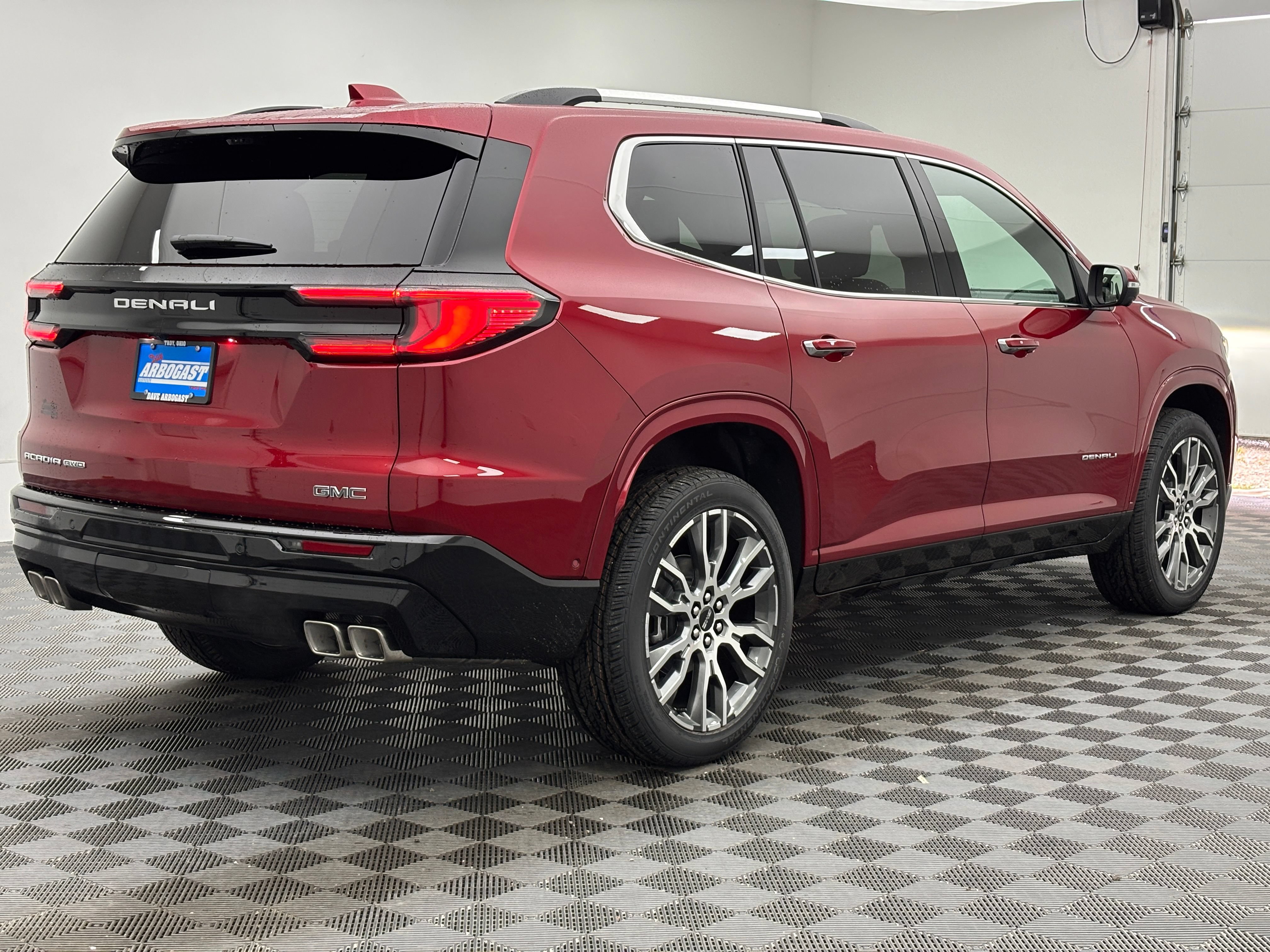 New 2027 GMC Acadia Denali Ultimate w/ LPO, Floor Liner Package AWD/4WD image 11