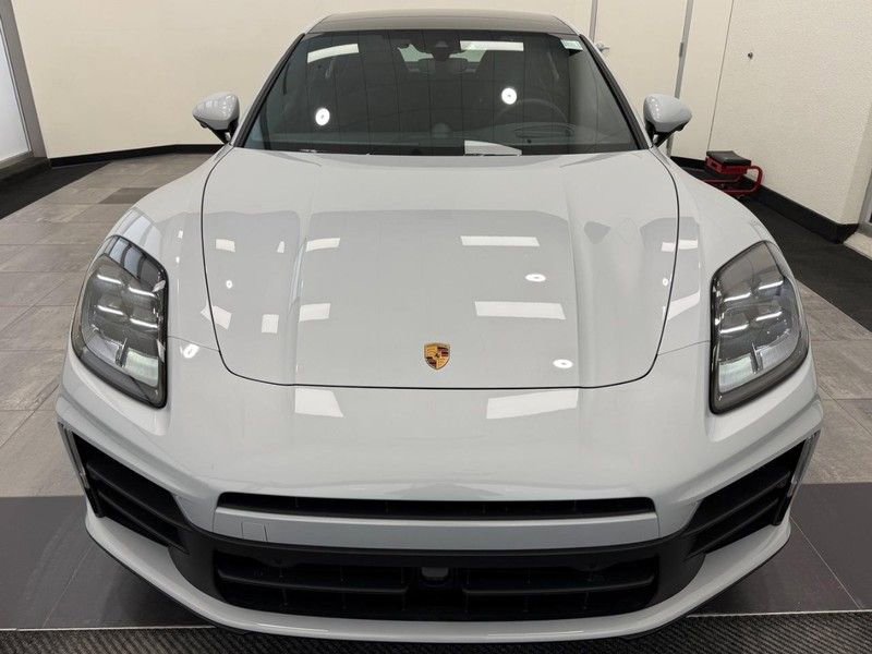 Certified 2026 Porsche Panamera 4 image 12
