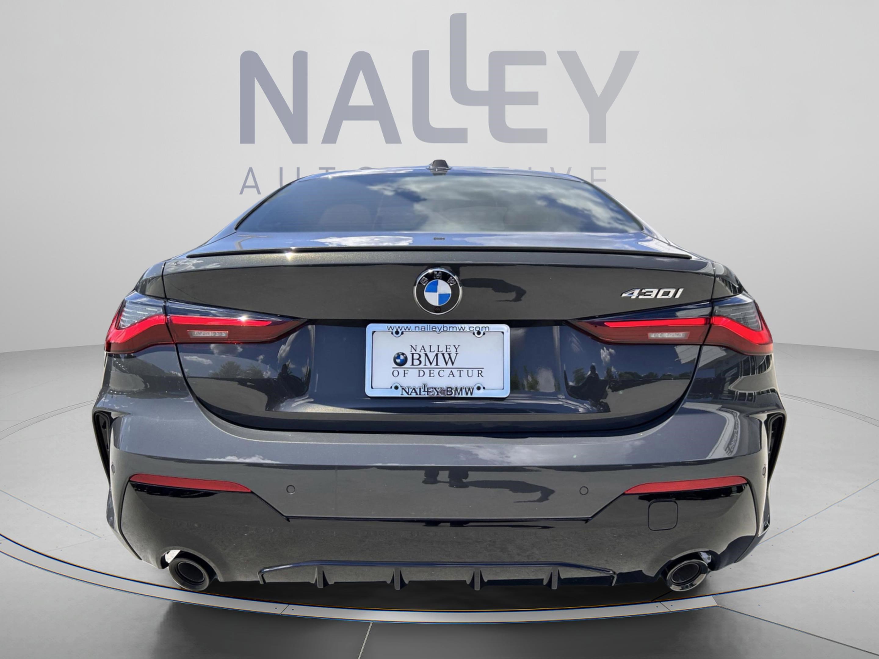 Used 2026 BMW 430i Coupe w/ M Sport Package RWD image 4