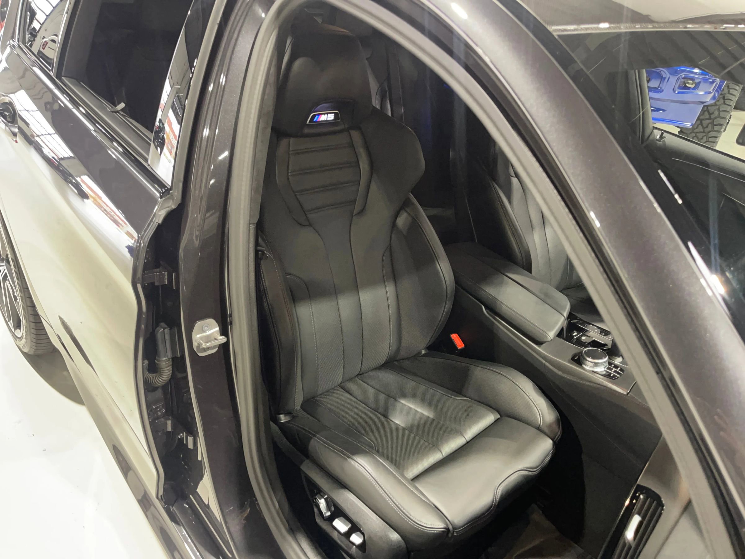 Used 2023 BMW M5 w/ Competition Package image 43