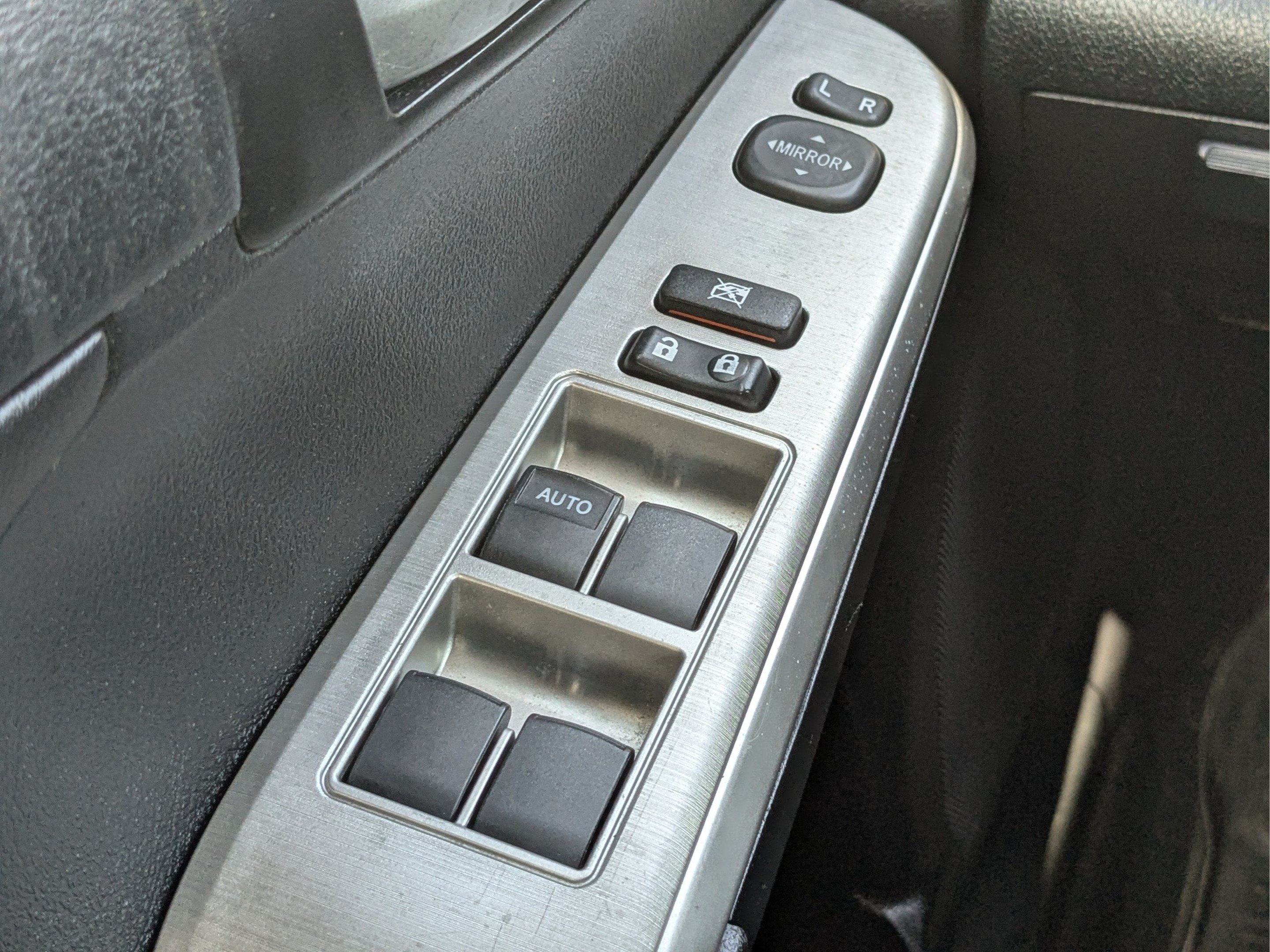 Used 2020 Nissan Sentra S w/ Trunk Package FWD image 24