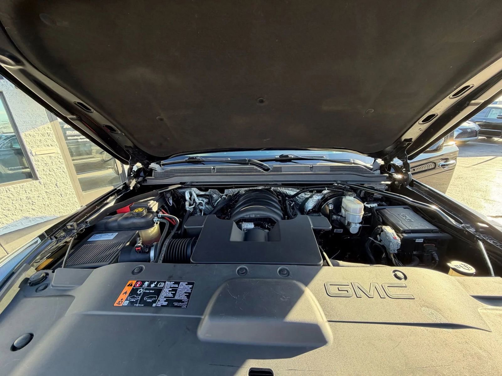 Used 2018 GMC Yukon XL Denali w/ Open Road Package image 29