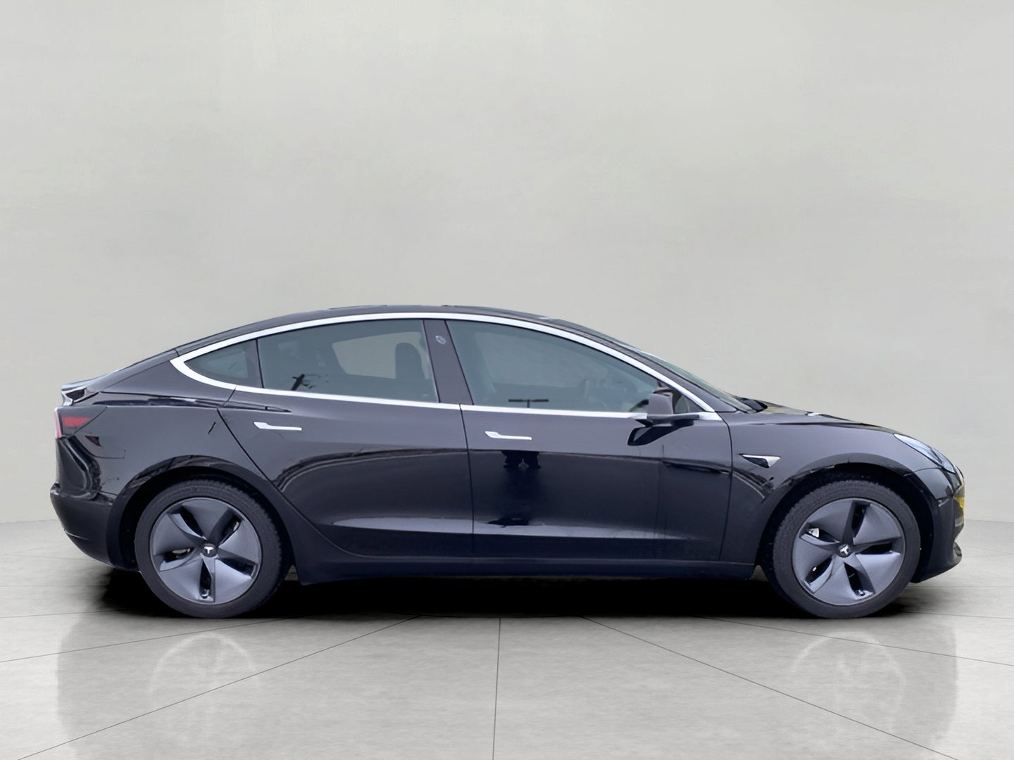 Used 2018 Tesla Model 3 Long Range image 5