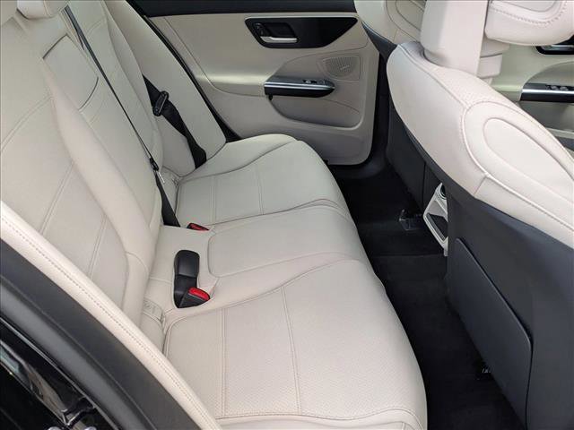 Used 2025 Mercedes-Benz C 300 4MATIC Sedan image 20