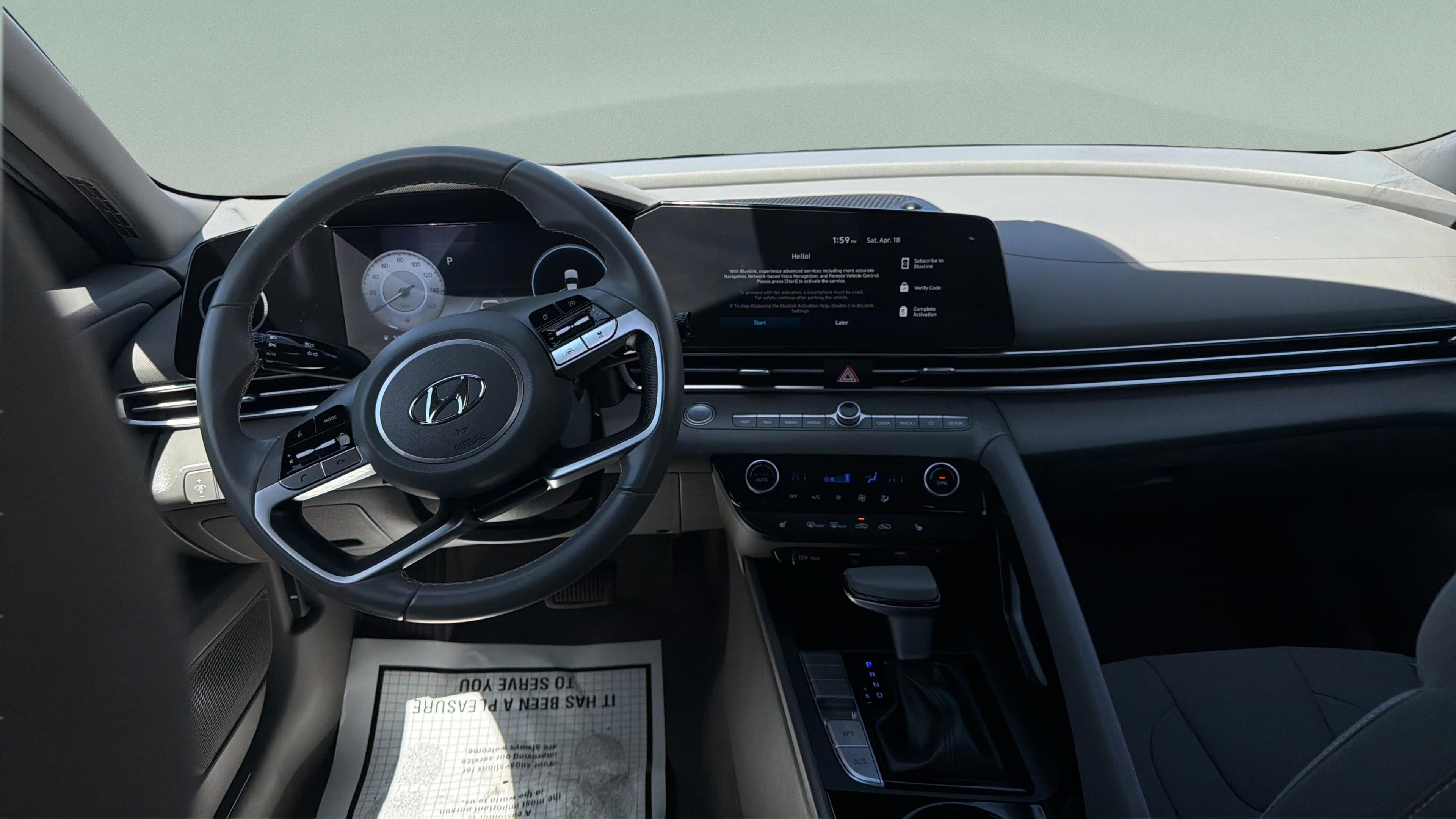 Used 2023 Hyundai Elantra SEL w/ Convenience Package image 9