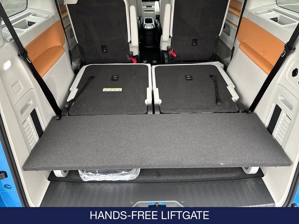 New 2025 Volkswagen ID. Buzz 1st Edition image 28