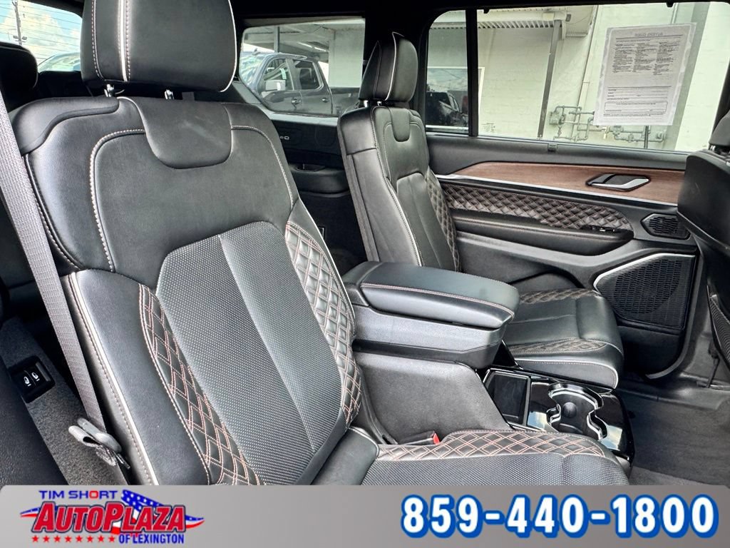 Used 2021 Jeep Grand Cherokee L Summit w/ Luxury Tech Group V AWD/4WD image 51