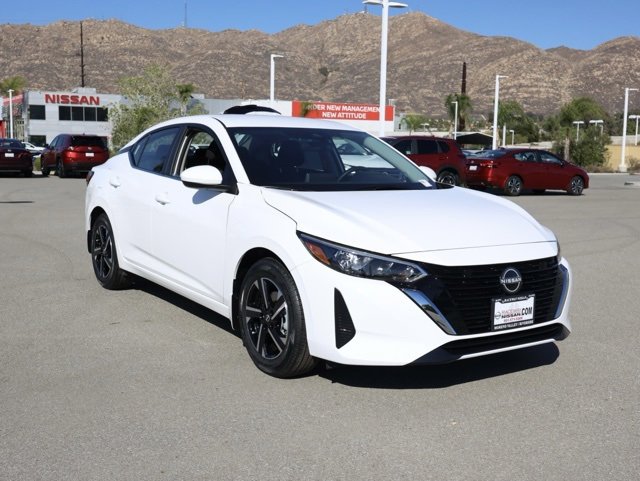 New 2025 Nissan Sentra SV image 2