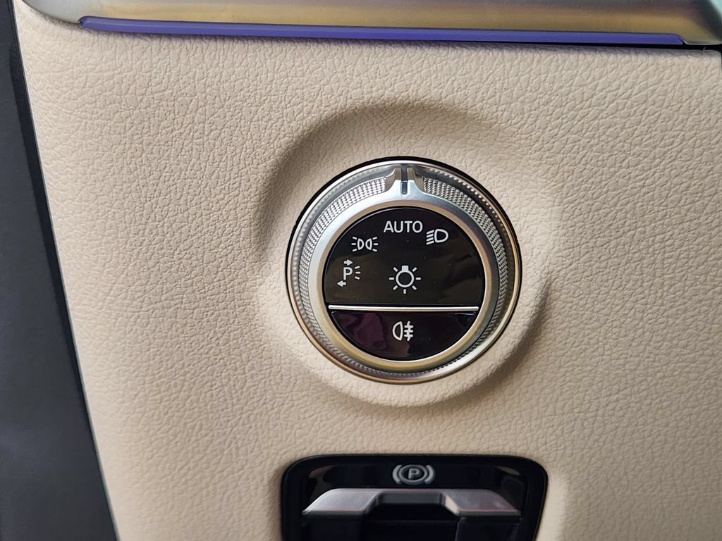 New 2026 Mercedes-Benz C 300 4MATIC Sedan image 19