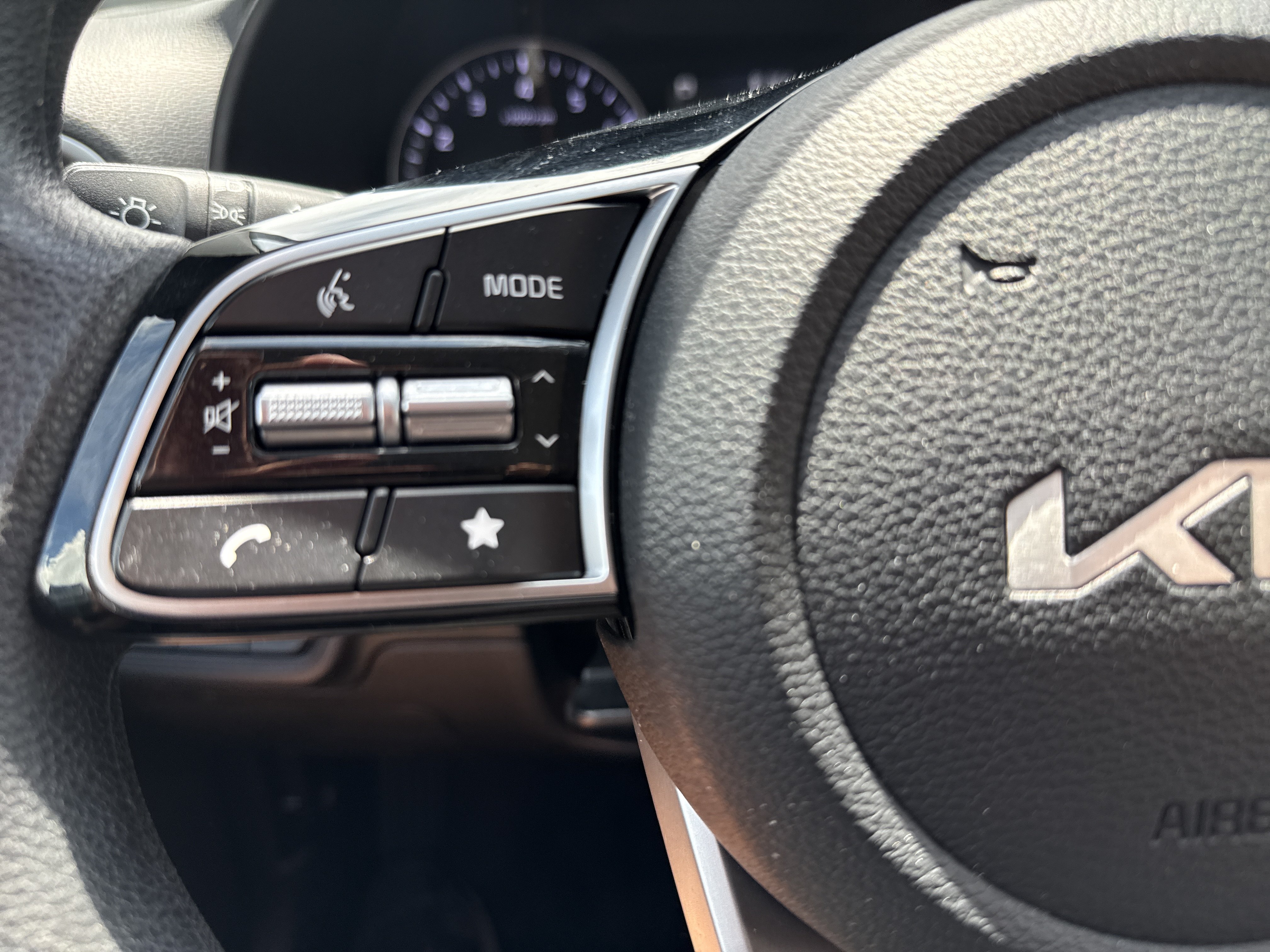 Certified 2024 Kia Forte LXS FWD image 18