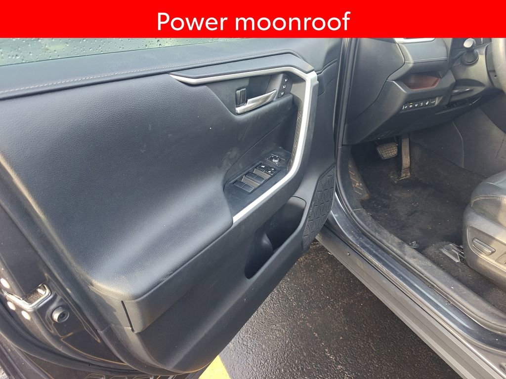 Used 2021 Toyota RAV4 Limited image 5