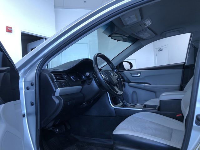 Certified 2016 Toyota Camry SE image 11