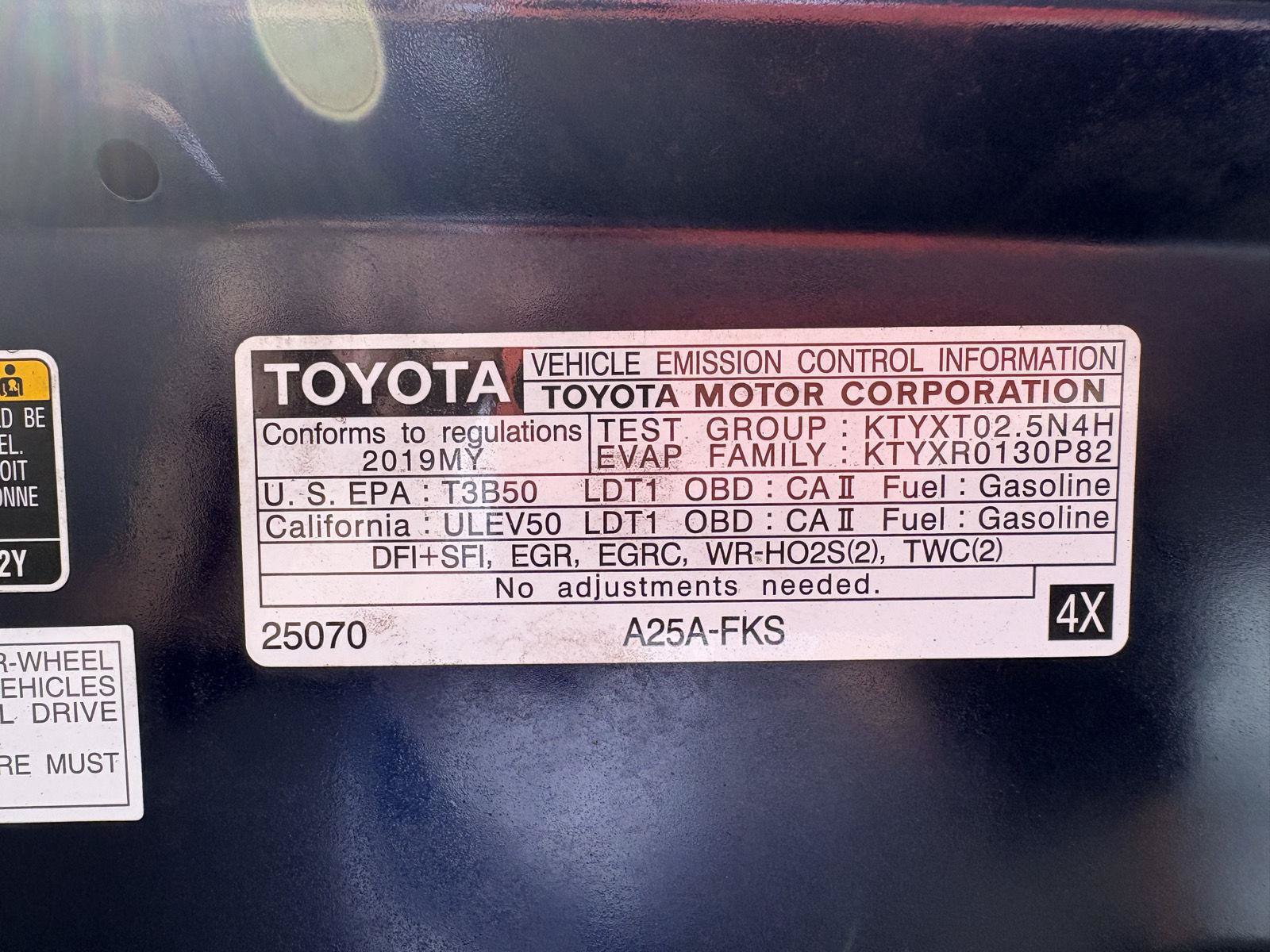 Used 2019 Toyota RAV4 XLE Premium w/ Cold Weather Package AWD/4WD image 25