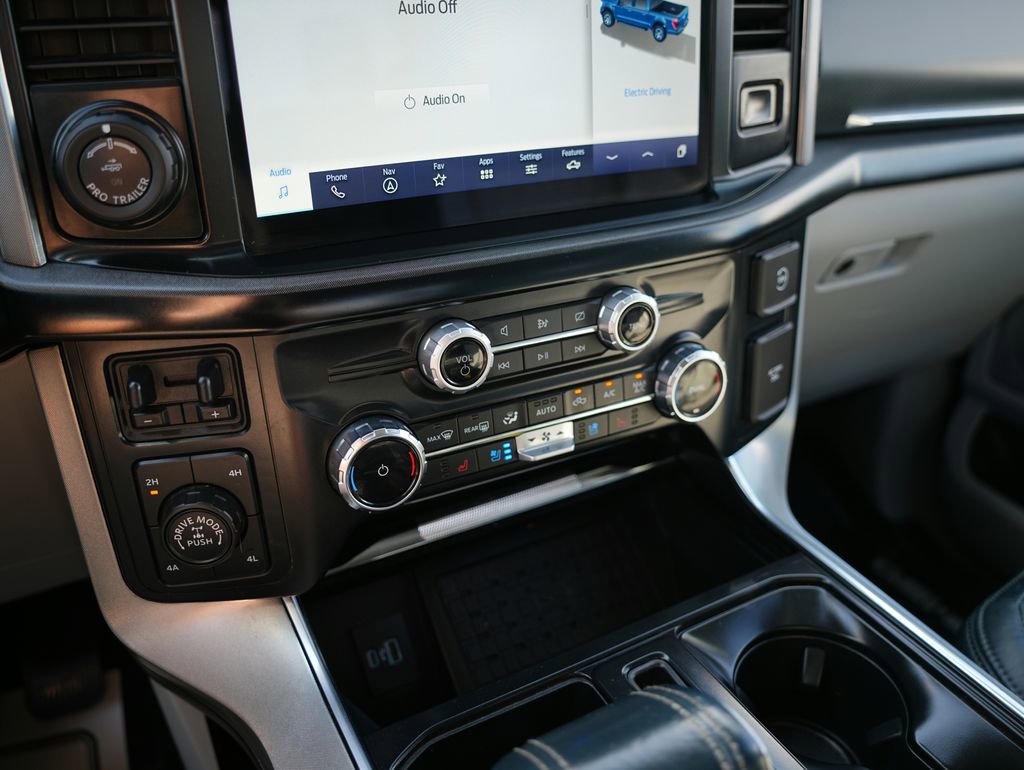 Used 2023 Ford F150 Limited image 16